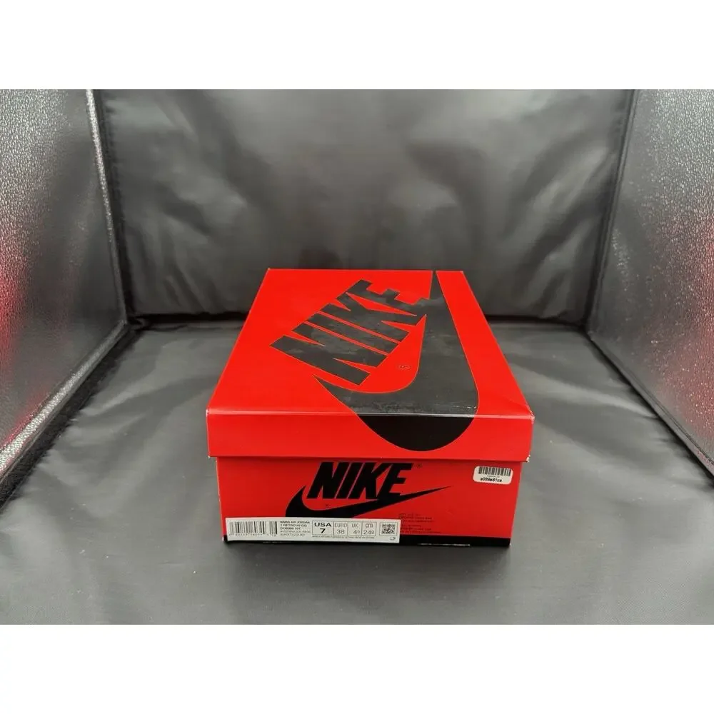 Air Jordan 1 Retro High OG Starfish